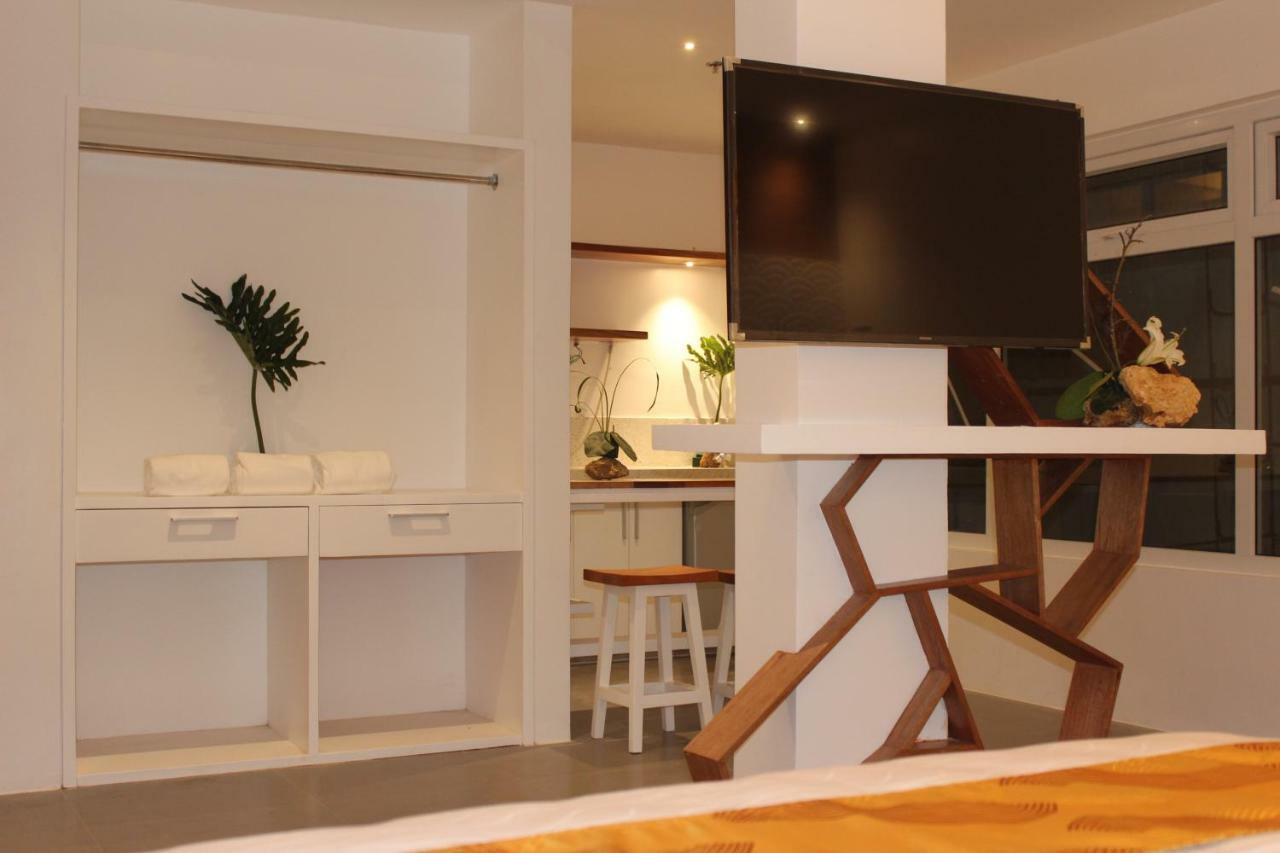 Oyo 609 G Executive Hotel And Spa Boracay Manoc-Manoc エクステリア 写真