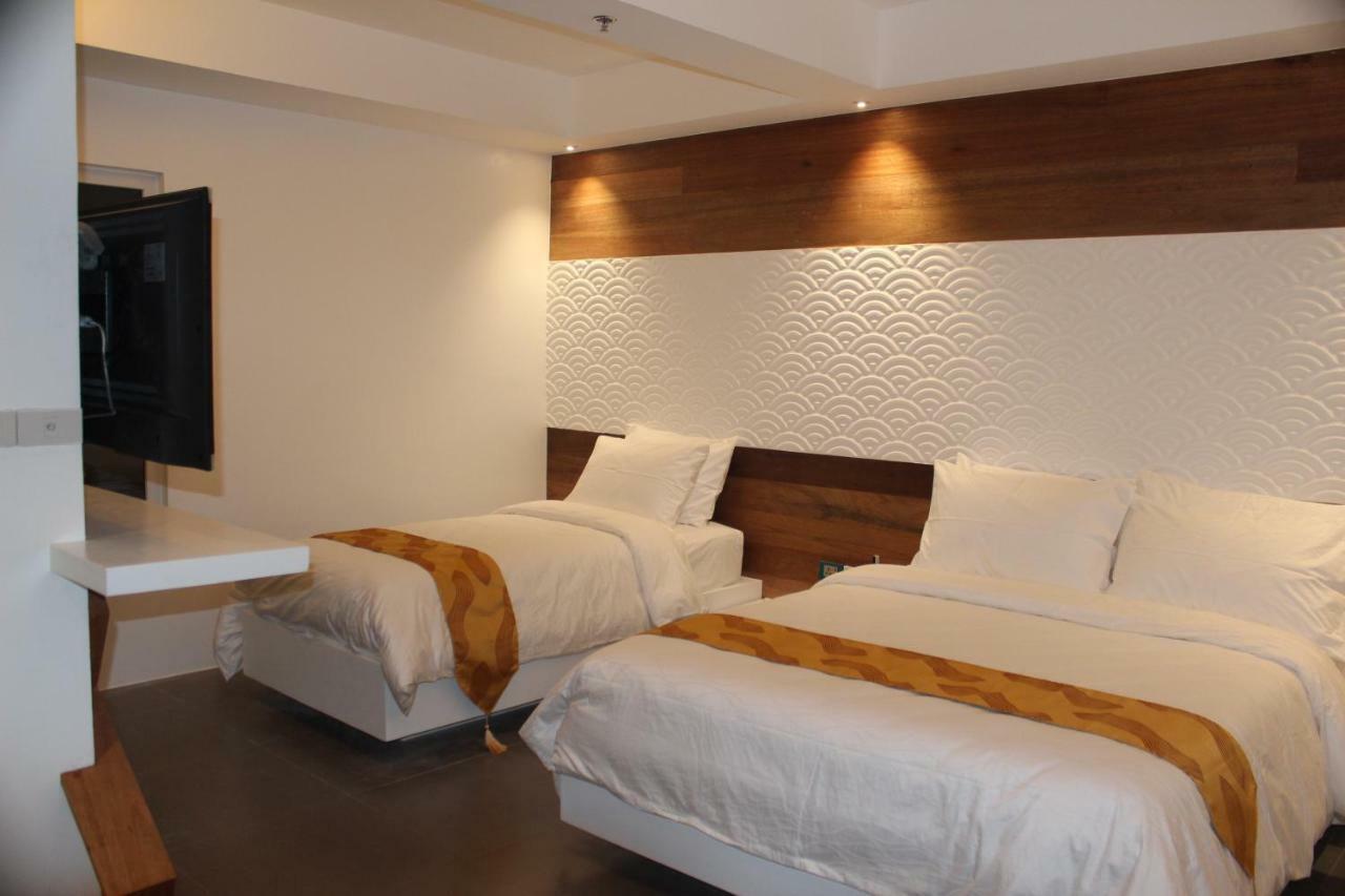 Oyo 609 G Executive Hotel And Spa Boracay Manoc-Manoc エクステリア 写真