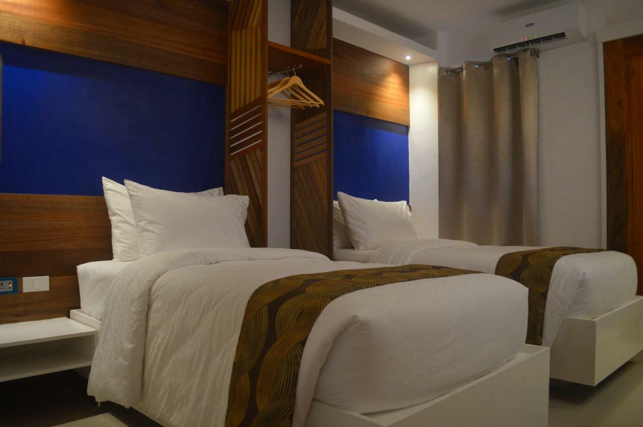 Oyo 609 G Executive Hotel And Spa Boracay Manoc-Manoc エクステリア 写真