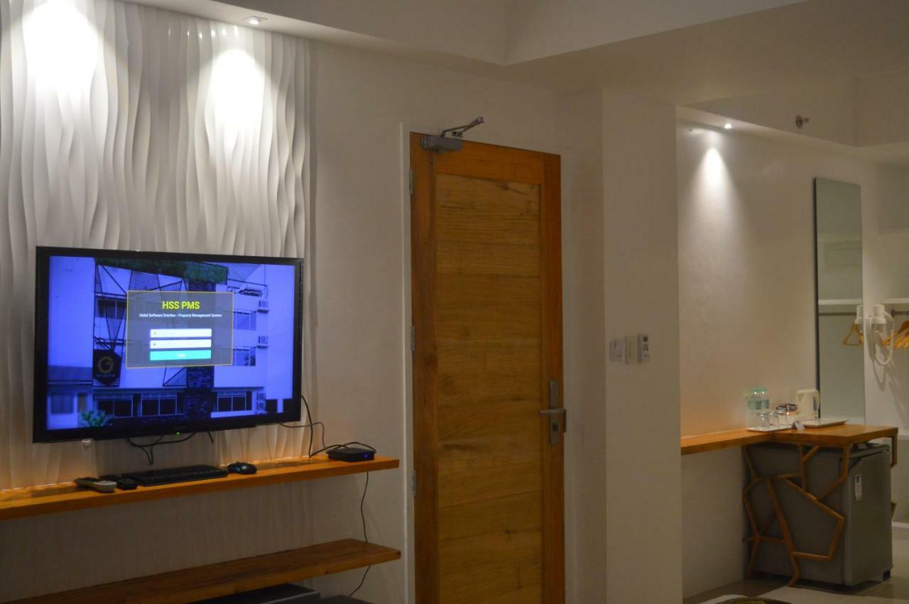 Oyo 609 G Executive Hotel And Spa Boracay Manoc-Manoc エクステリア 写真