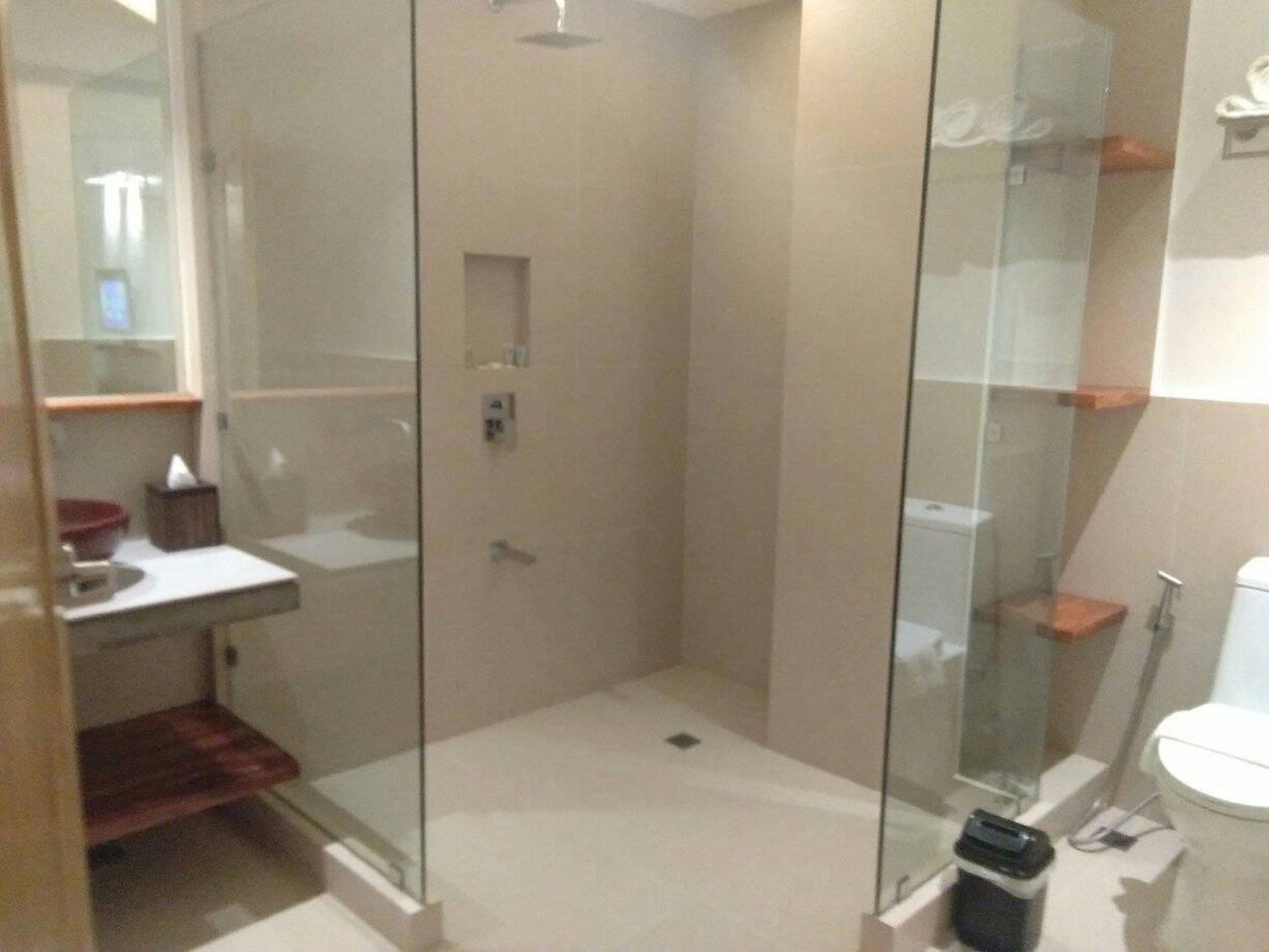 Oyo 609 G Executive Hotel And Spa Boracay Manoc-Manoc エクステリア 写真